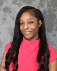 Photo of Zoe Davis